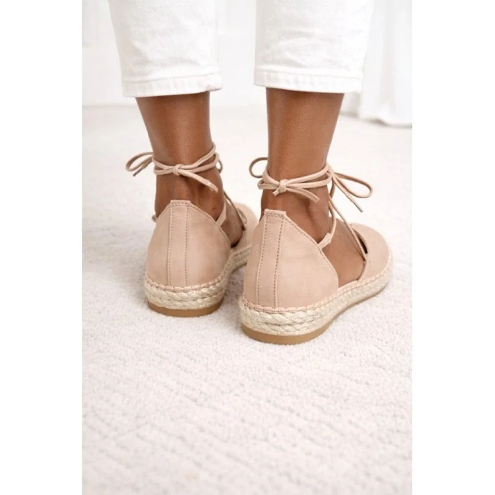 NWOT‎ Eileen Fisher Women 6 Strappy Espadrille Flats Sandals Toffee Cream Resort